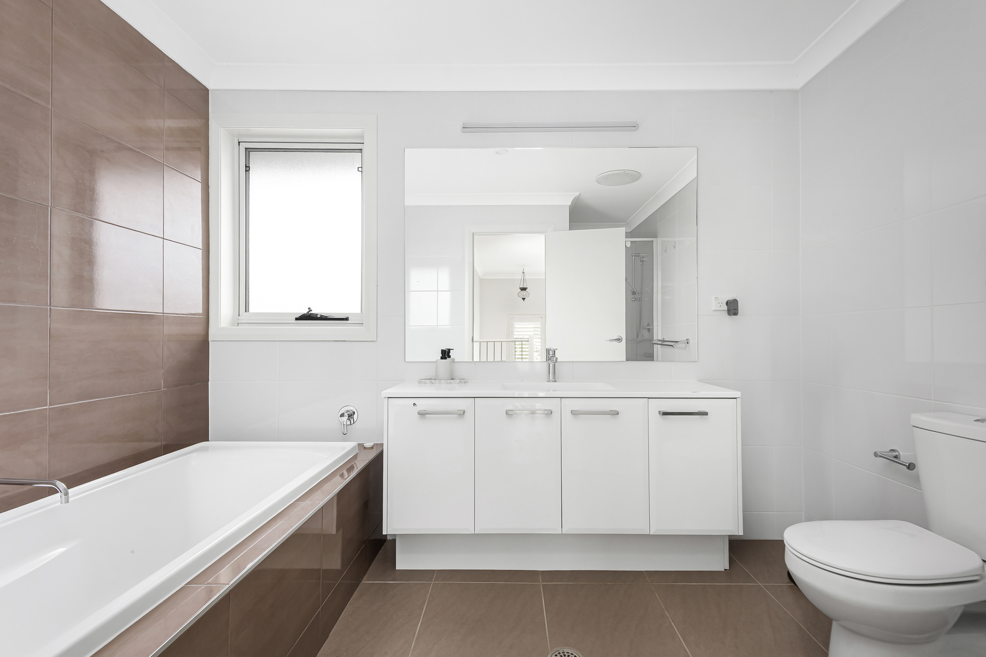 37 Antrim Drive, Elizabeth Hills  NSW  2171