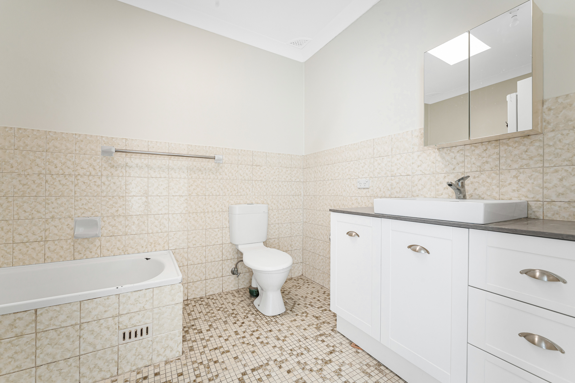 4/163 Meadows Road, Mount Pritchard - Thumbnail 4