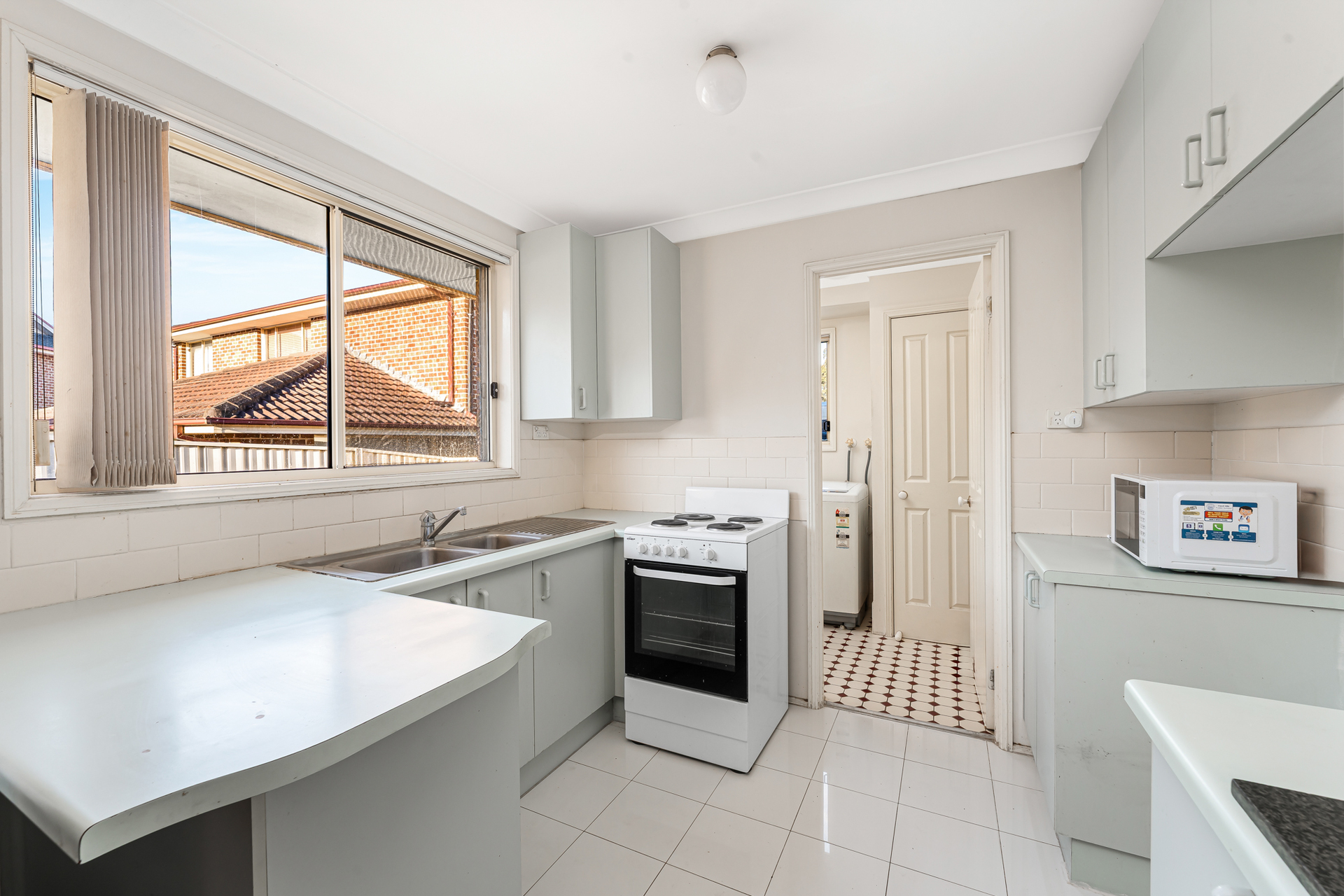 22 Nicholas Crescent, Cecil Hills - Thumbnail 7