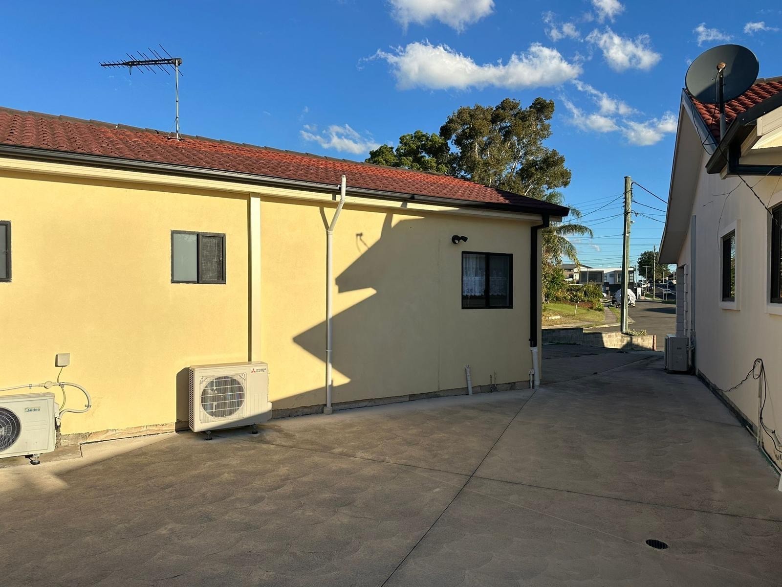 24a Sutherland Street