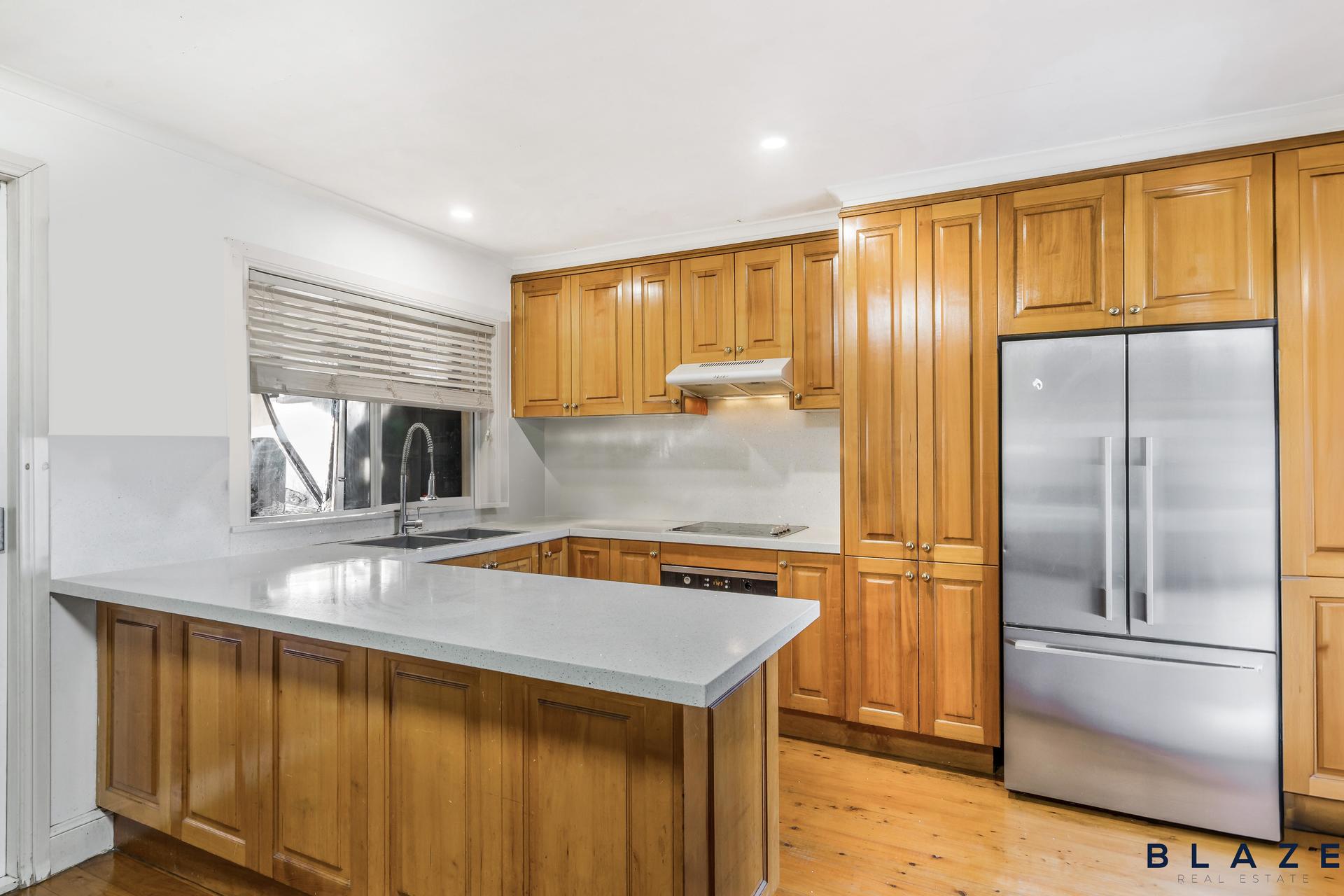 27 Swinborne Crescent