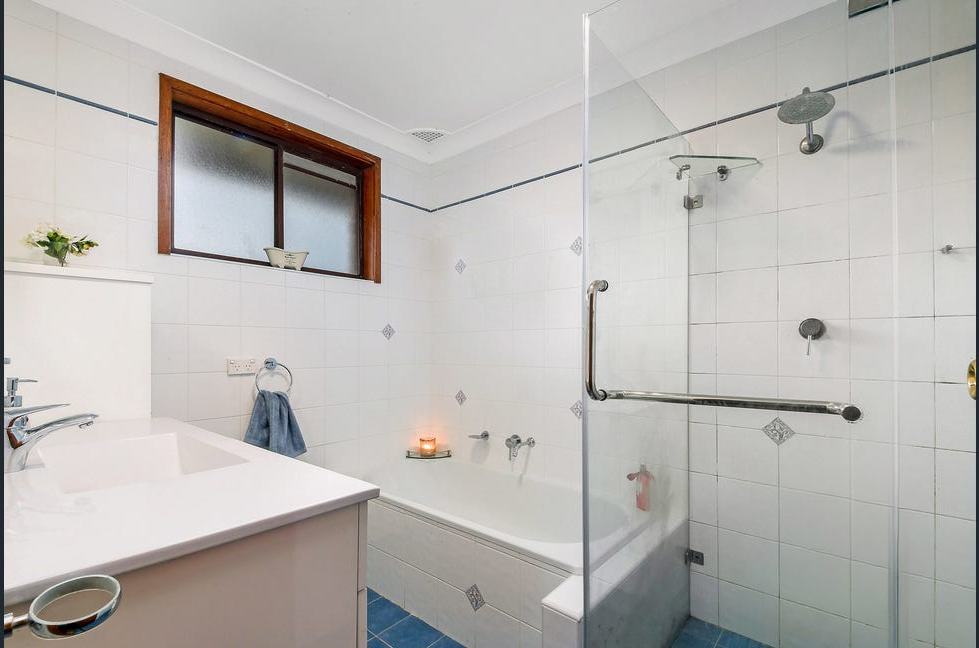 34 Corio Road, Prairiewood - Thumbnail 3