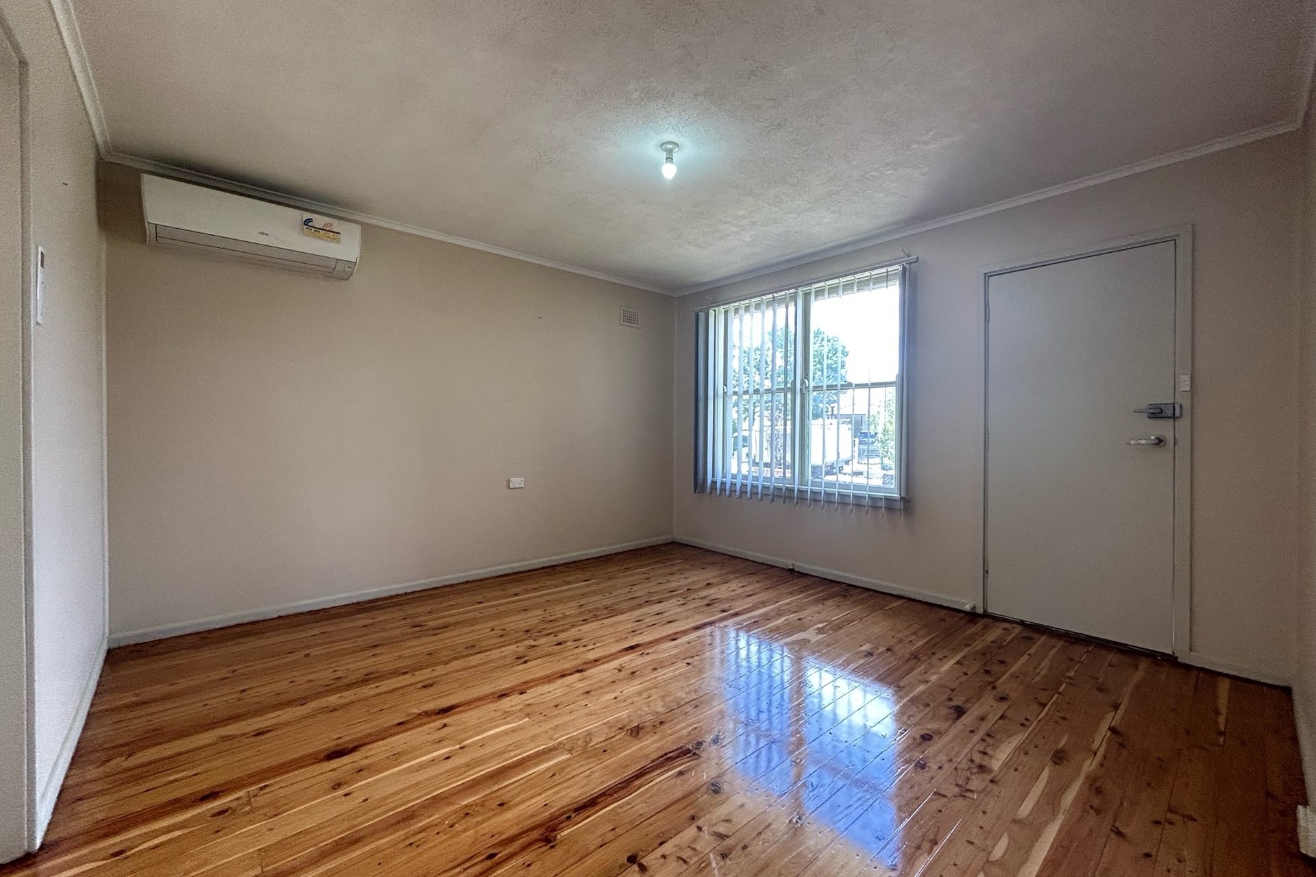 54 Gabo Crescent, Sadleir - Thumbnail 6