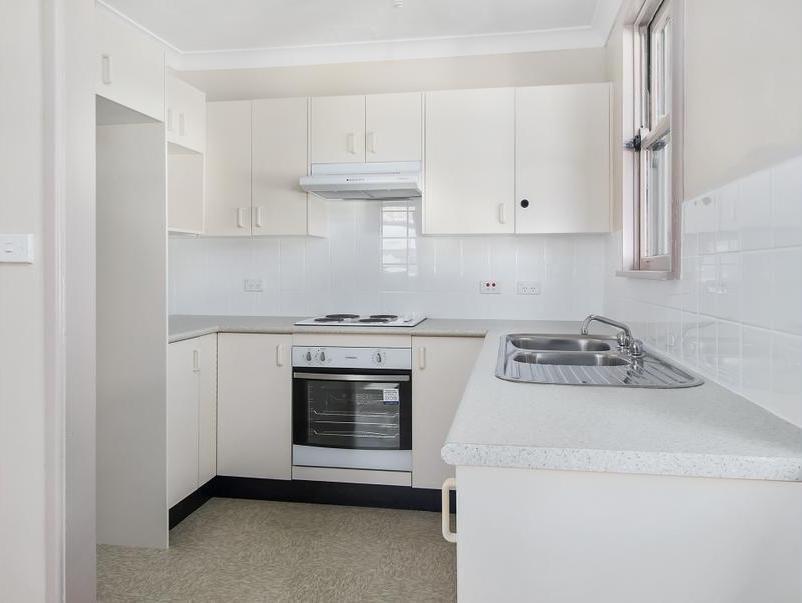 54 Gabo Crescent, Sadleir - Thumbnail 5