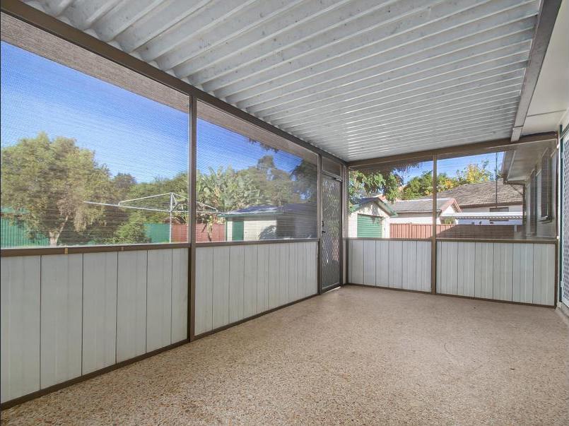 54 Gabo Crescent, Sadleir - Thumbnail 3