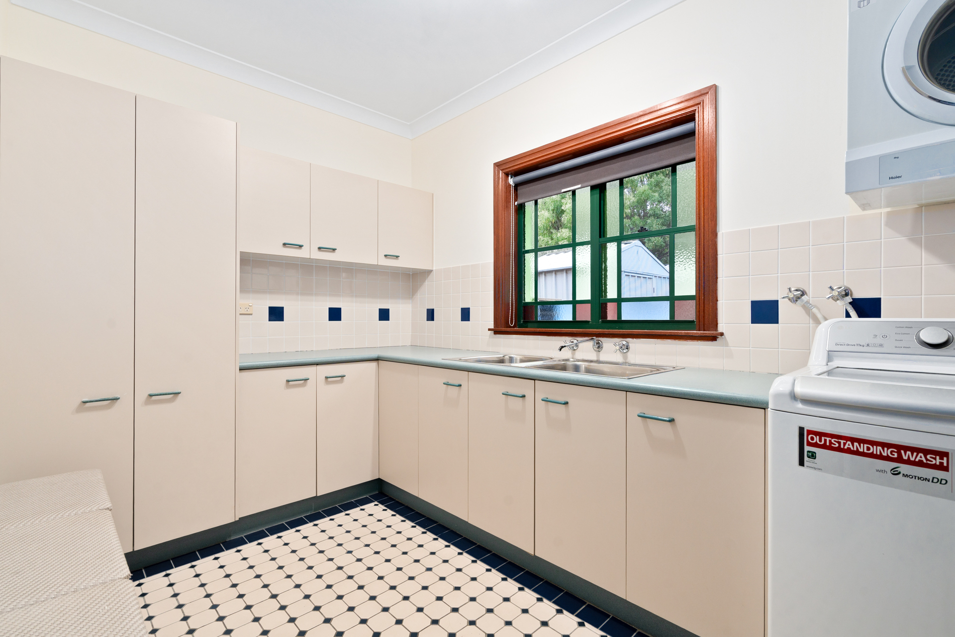 29 Heysen Street, Abbotsbury - Thumbnail 3