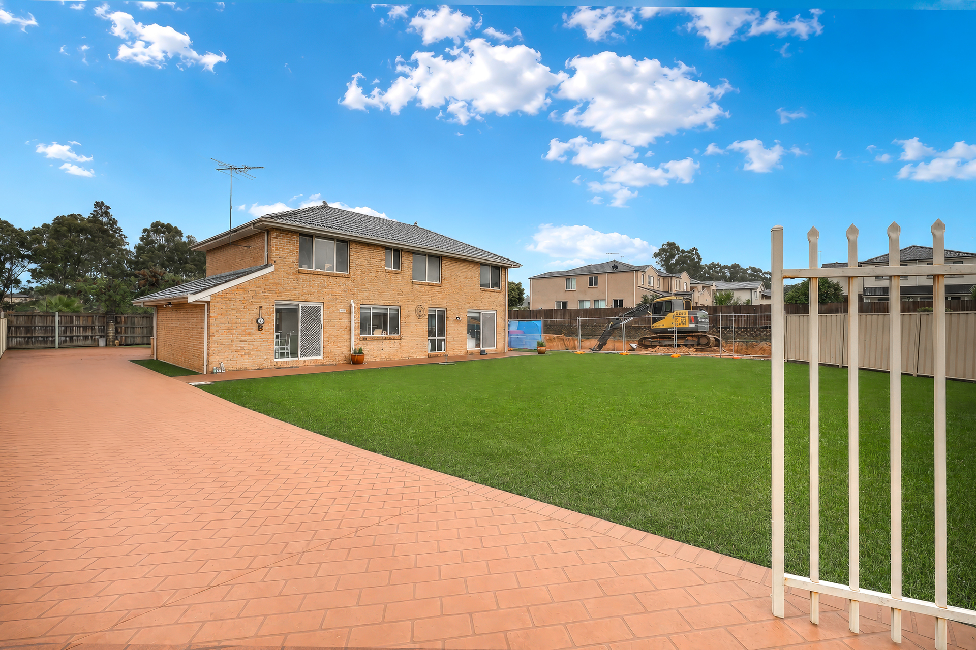 4 Wood Close, Green Valley - Thumbnail 3