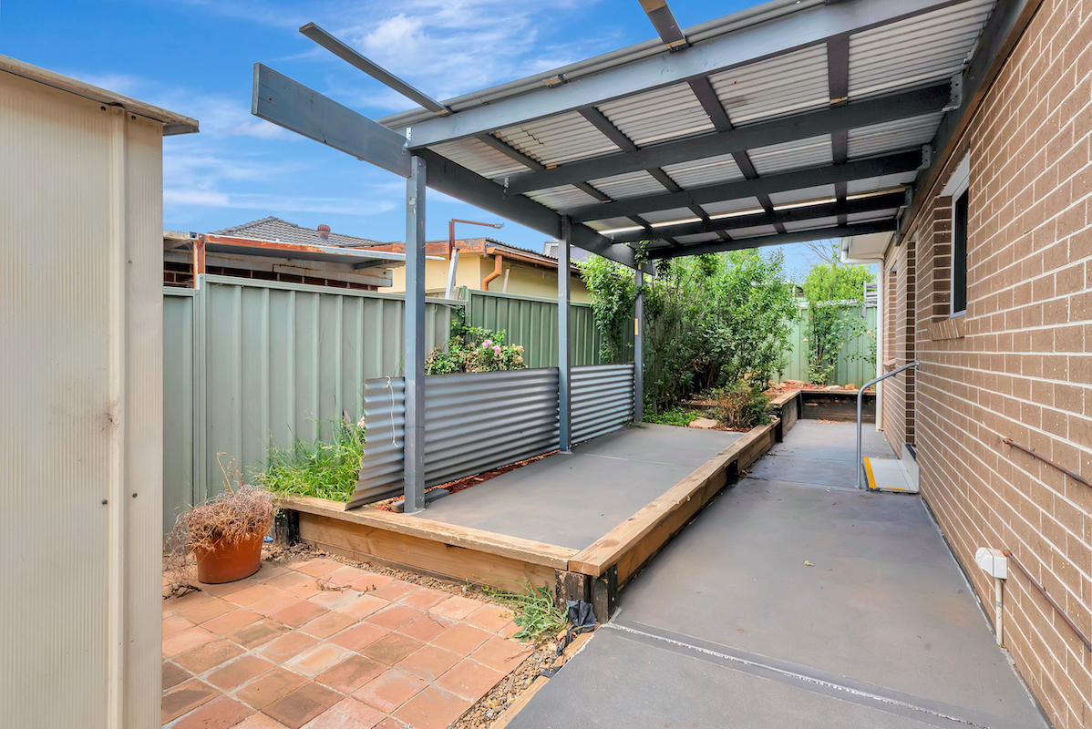 35A Gardiner Crescent, Fairfield West - Thumbnail 2