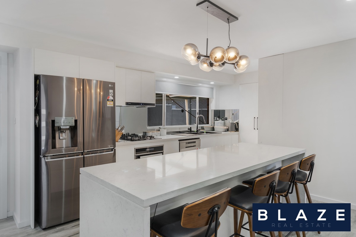 39 Glen Elgin Crescent, Edensor Park - Thumbnail 2
