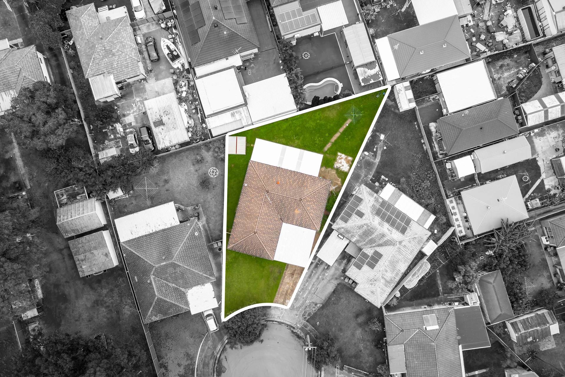 3 Grady Gardens, Smithfield - Thumbnail 3