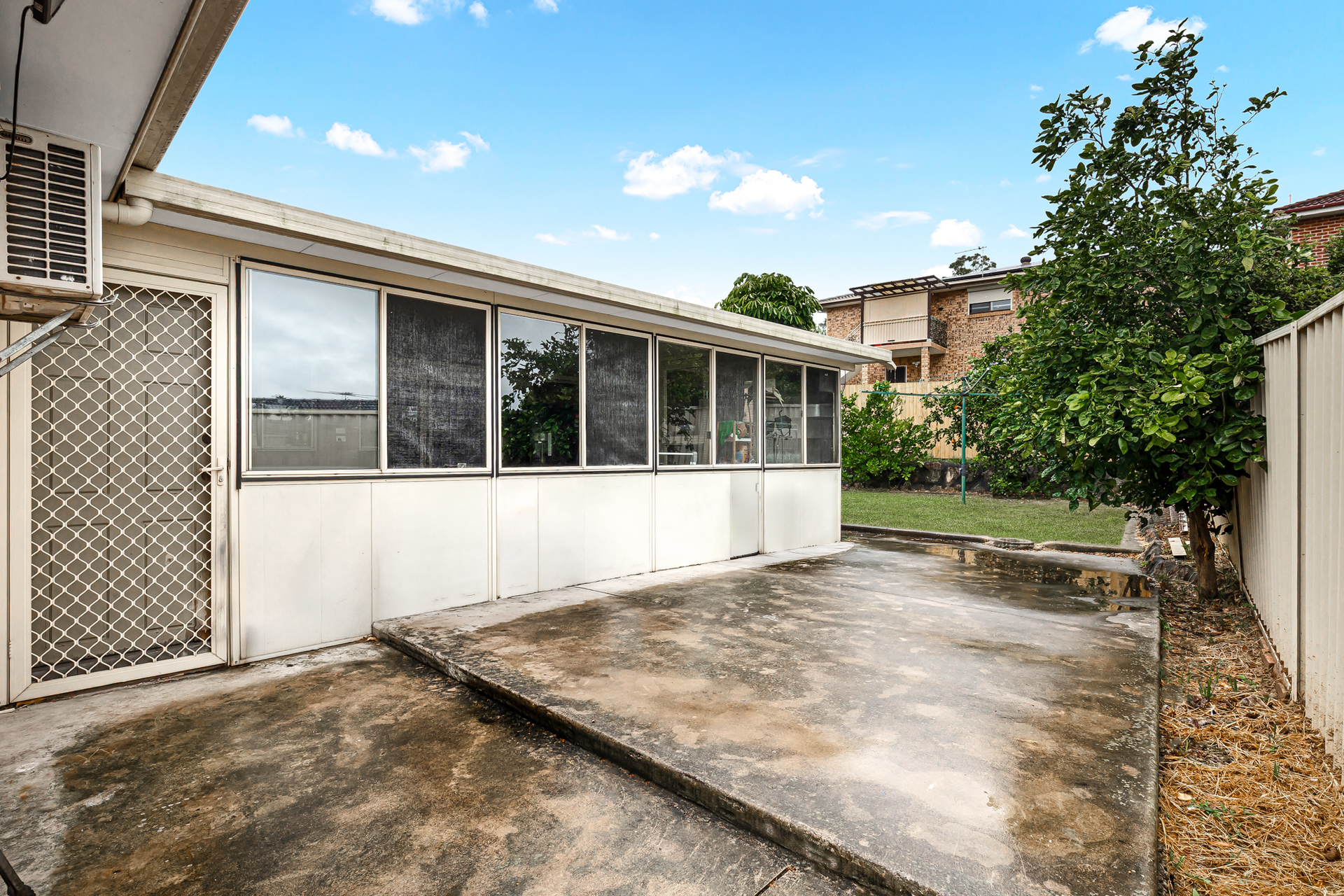 8 Barron Place, Bossley Park - Image 1